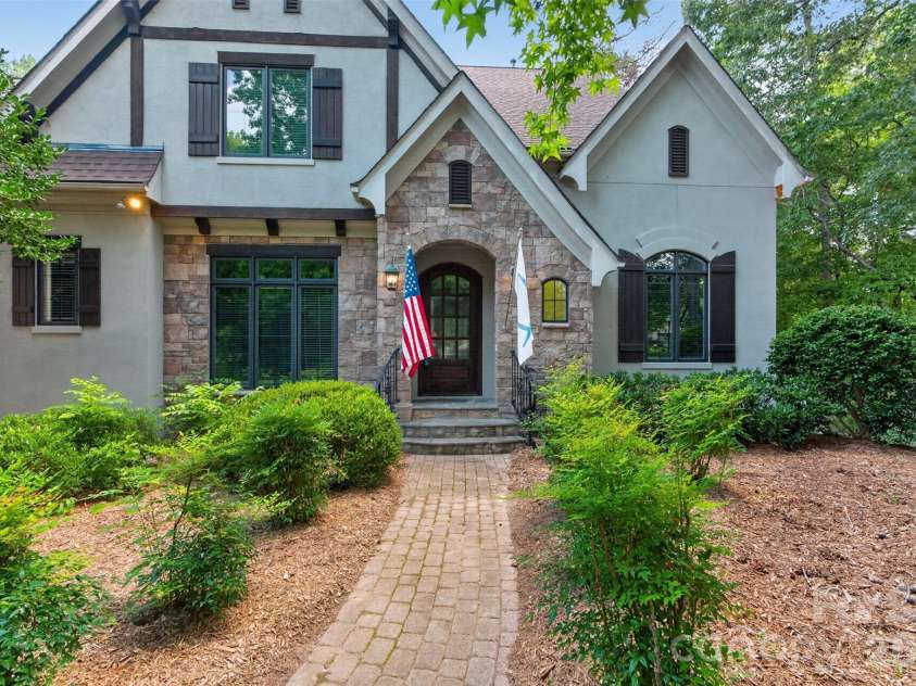 3003 Ocaso Court, Matthews, NC 28104.  MLS# CAR4401210, YatesRealty ID 41331. 
