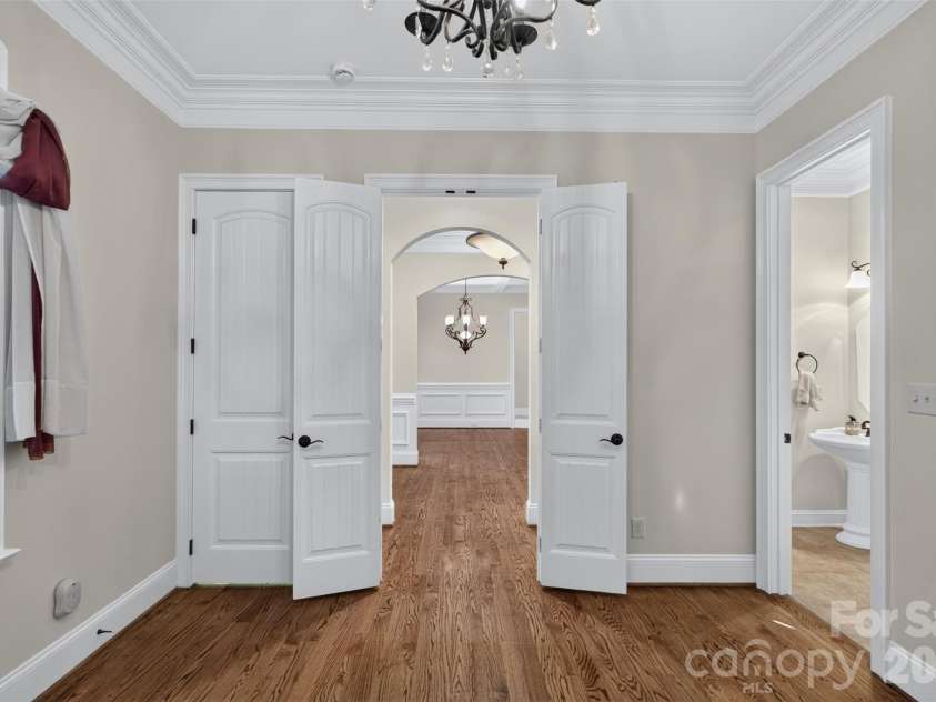 3003 Ocaso Court, Matthews, NC 28104.  MLS# CAR4401210, YatesRealty ID 41331. 