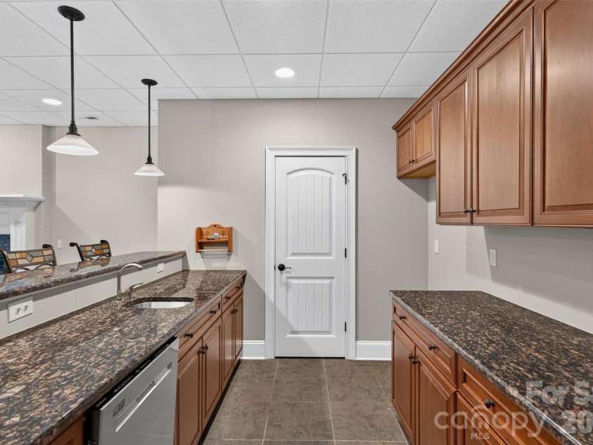 3003 Ocaso Court, Matthews, NC 28104.  MLS# CAR4401210, YatesRealty ID 41331. 