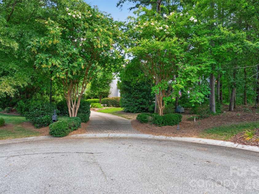3003 Ocaso Court, Matthews, NC 28104.  MLS# CAR4401210, YatesRealty ID 41331. 