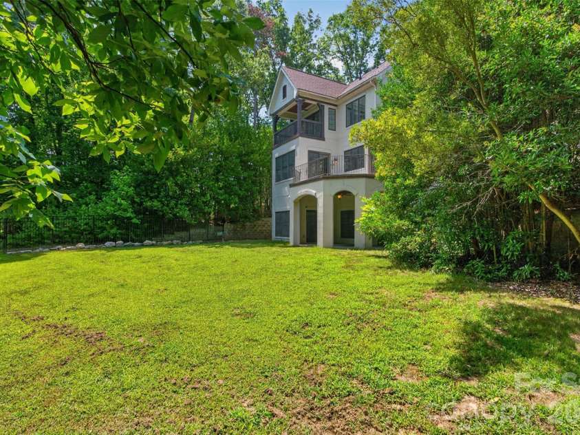 3003 Ocaso Court, Matthews, NC 28104.  MLS# CAR4401210, YatesRealty ID 41331. 