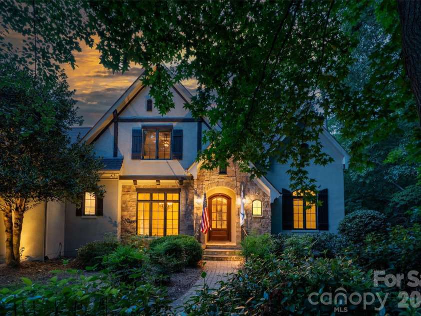 3003 Ocaso Court, Matthews, NC 28104.  MLS# CAR4401210, YatesRealty ID 41331. 