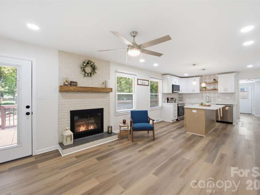 1403 Georgia Avenue, Monroe, NC 28112.  MLS# CAR4410762, YatesRealty ID 41332. Living Room