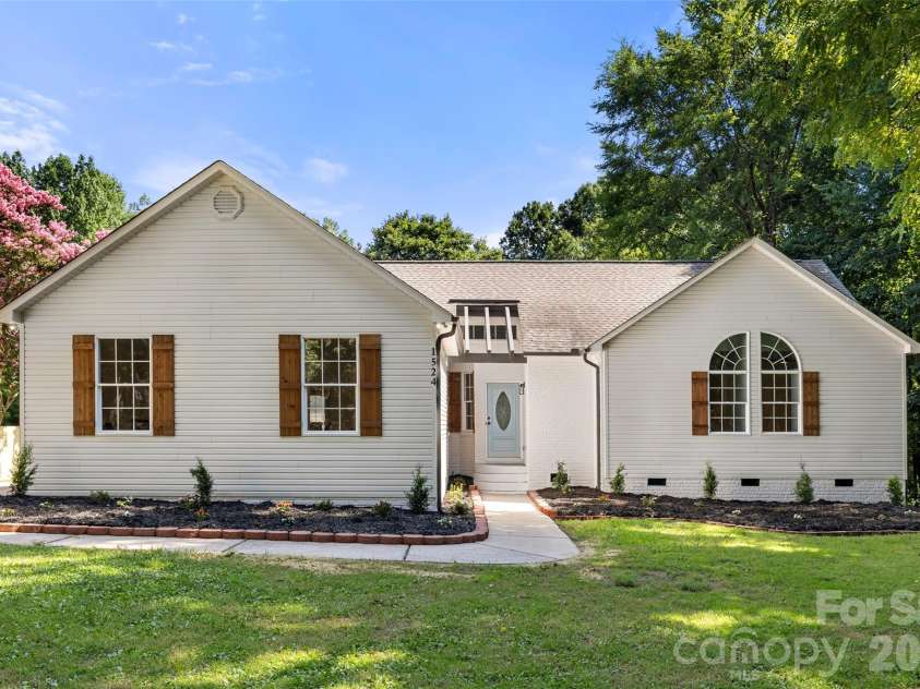 1524 Park Avenue, Salisbury, NC 28146.  MLS# CAR4409806, YatesRealty ID 41334. 