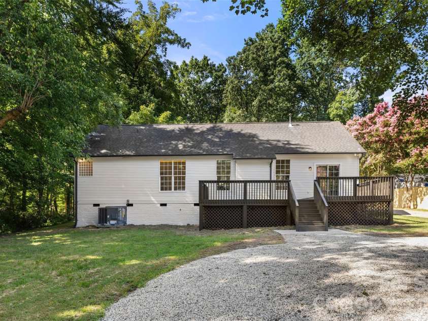 1524 Park Avenue, Salisbury, NC 28146.  MLS# CAR4409806, YatesRealty ID 41334. 
