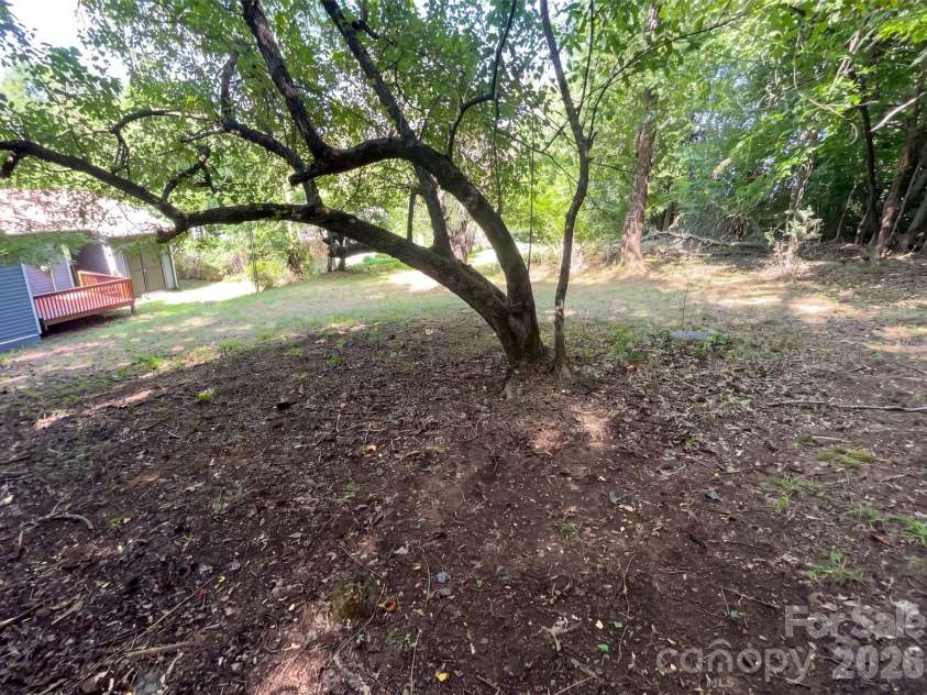 915 Kenham Place, Lenoir, NC 28645.  MLS# CAR4409318, YatesRealty ID 41336. 