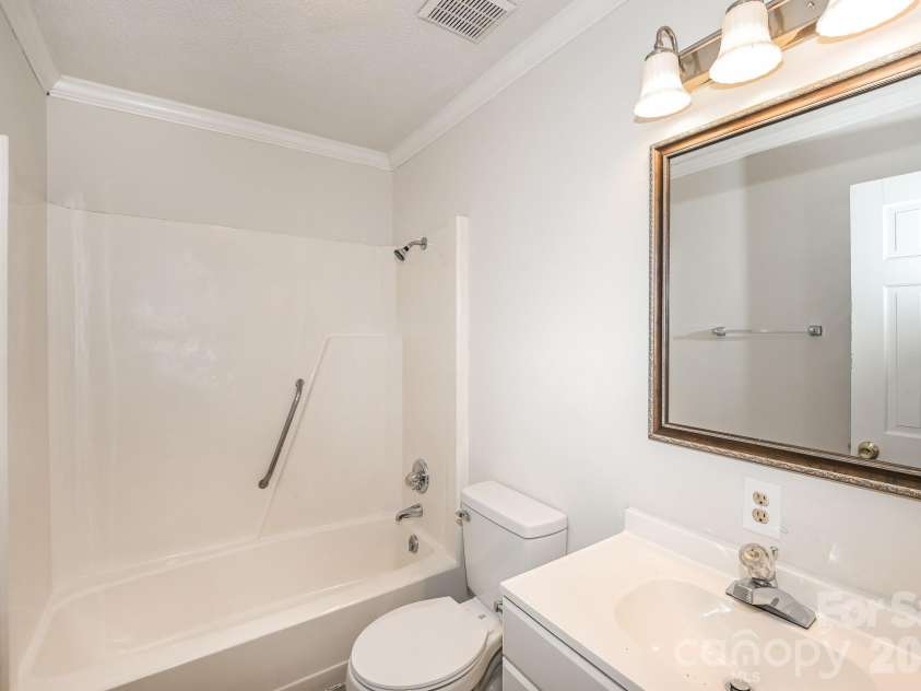 320 Aqua Drive, Forest City, NC 28043.  MLS# CAR4409702, YatesRealty ID 41337. 