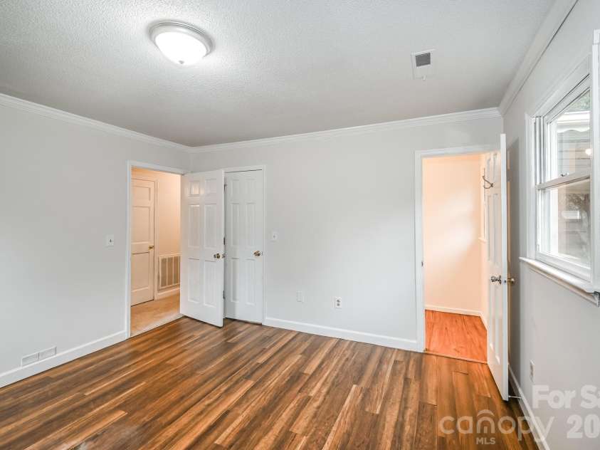 320 Aqua Drive, Forest City, NC 28043.  MLS# CAR4409702, YatesRealty ID 41337. 
