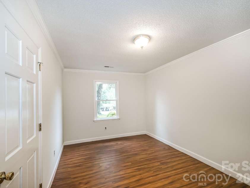 320 Aqua Drive, Forest City, NC 28043.  MLS# CAR4409702, YatesRealty ID 41337. 