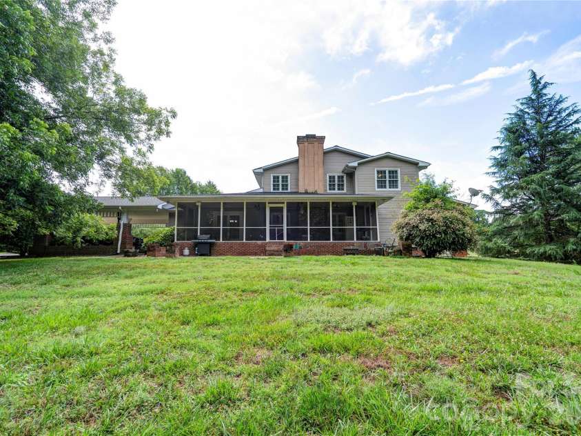 2424 Olan Drive, Shelby, NC 28152.  MLS# CAR4395508, YatesRealty ID 41339. Back