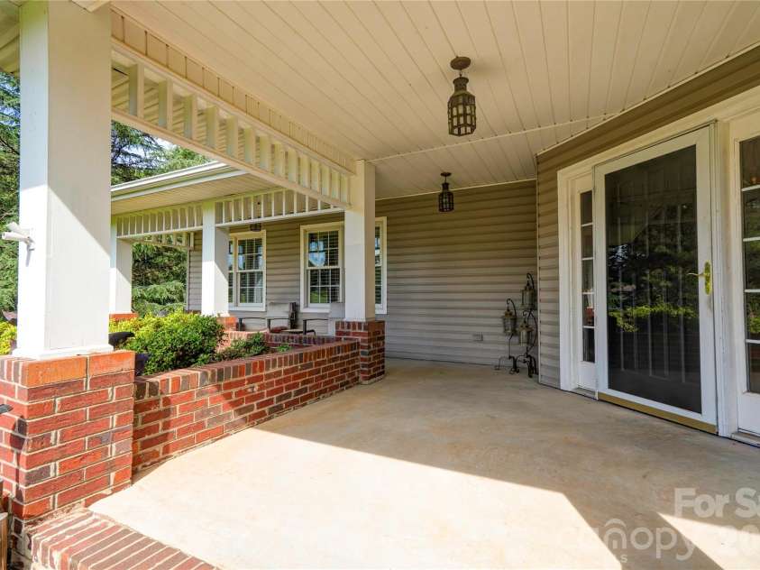 2424 Olan Drive, Shelby, NC 28152.  MLS# CAR4395508, YatesRealty ID 41339. Covered Porch