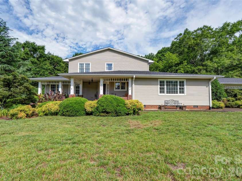 2424 Olan Drive, Shelby, NC 28152.  MLS# CAR4395508, YatesRealty ID 41339. Front