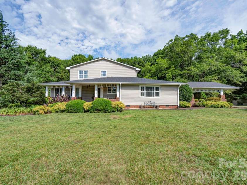 2424 Olan Drive, Shelby, NC 28152.  MLS# CAR4395508, YatesRealty ID 41339. Front