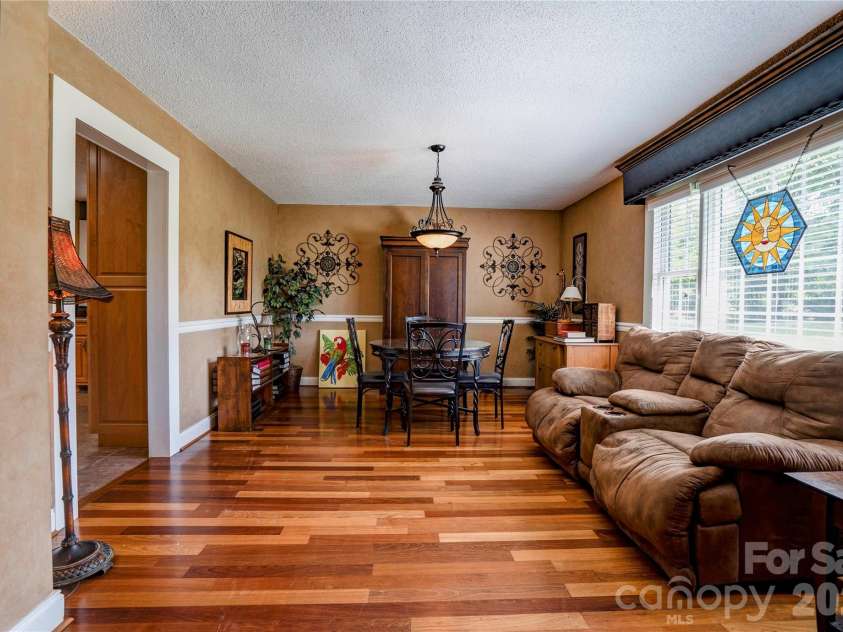 2424 Olan Drive, Shelby, NC 28152.  MLS# CAR4395508, YatesRealty ID 41339. Living Room