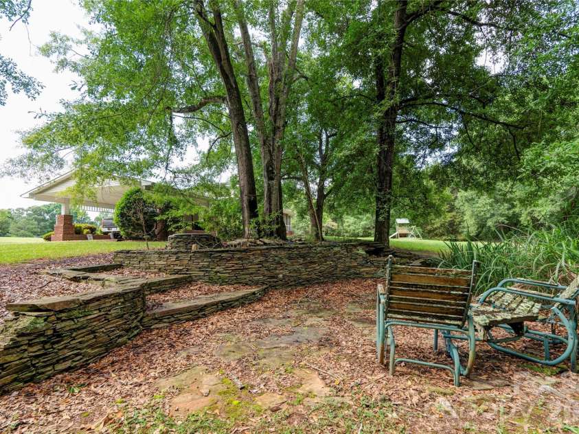2424 Olan Drive, Shelby, NC 28152.  MLS# CAR4395508, YatesRealty ID 41339. Outdoor Sitting Area