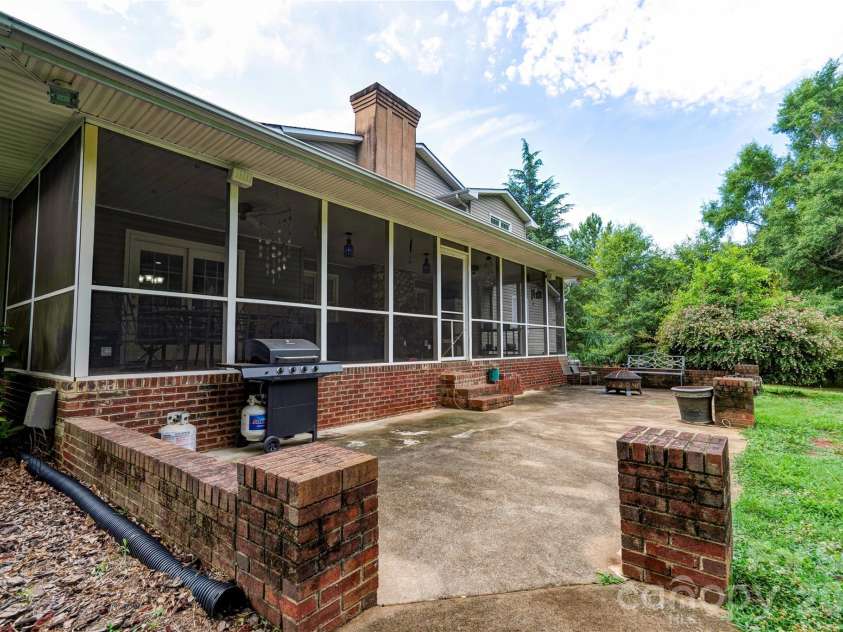 2424 Olan Drive, Shelby, NC 28152.  MLS# CAR4395508, YatesRealty ID 41339. Rear Screened Porch