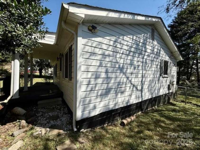 102 Aderholdt Road, Bessemer City, NC 28016.  MLS# CAR4309253, YatesRealty ID 4134. 