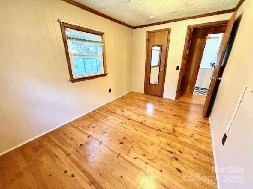 102 Aderholdt Road, Bessemer City, NC 28016.  MLS# CAR4309253, YatesRealty ID 4134. 