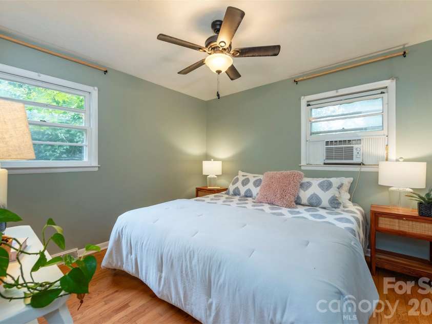 732 Fairview Road, Asheville, NC 28803.  MLS# CAR4407474, YatesRealty ID 41340. 