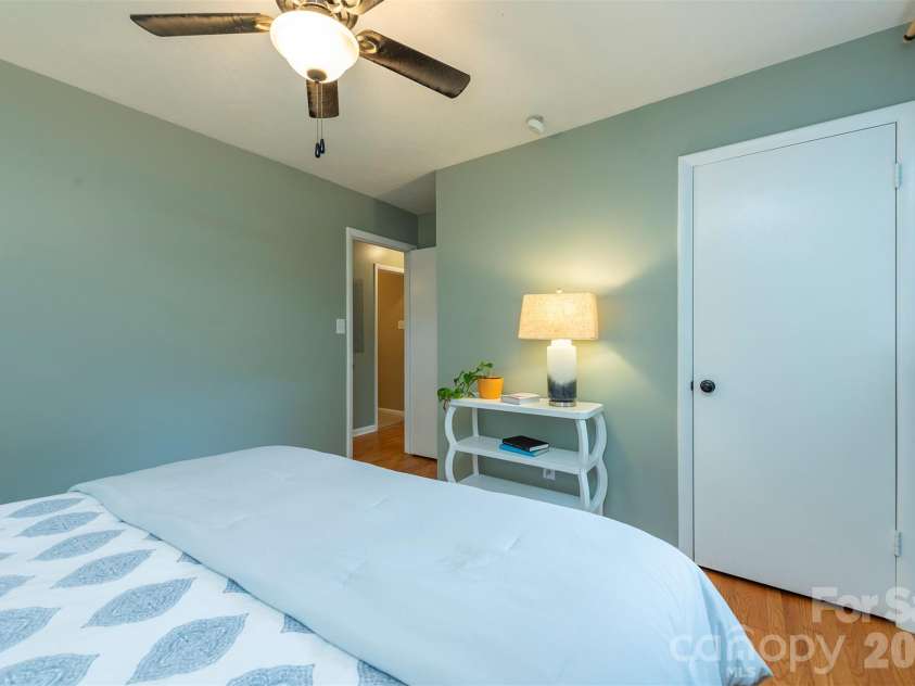 732 Fairview Road, Asheville, NC 28803.  MLS# CAR4407474, YatesRealty ID 41340. 