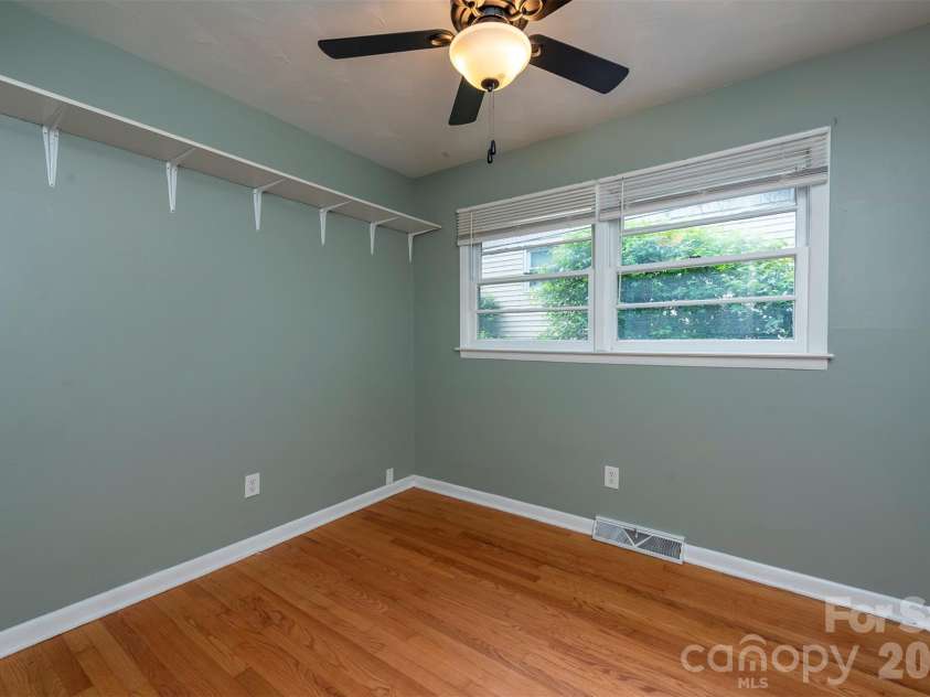 732 Fairview Road, Asheville, NC 28803.  MLS# CAR4407474, YatesRealty ID 41340. 