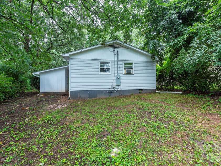 732 Fairview Road, Asheville, NC 28803.  MLS# CAR4407474, YatesRealty ID 41340. 