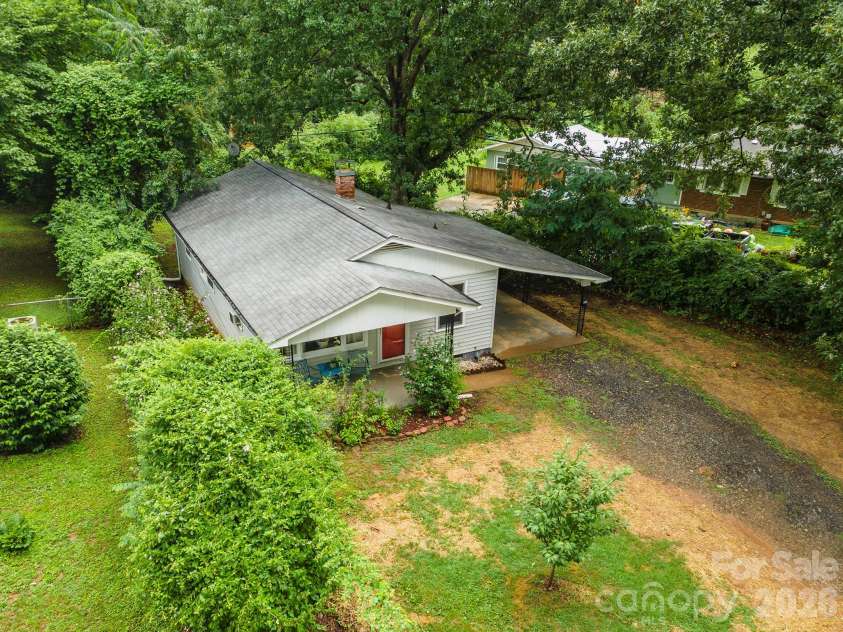 732 Fairview Road, Asheville, NC 28803.  MLS# CAR4407474, YatesRealty ID 41340. 