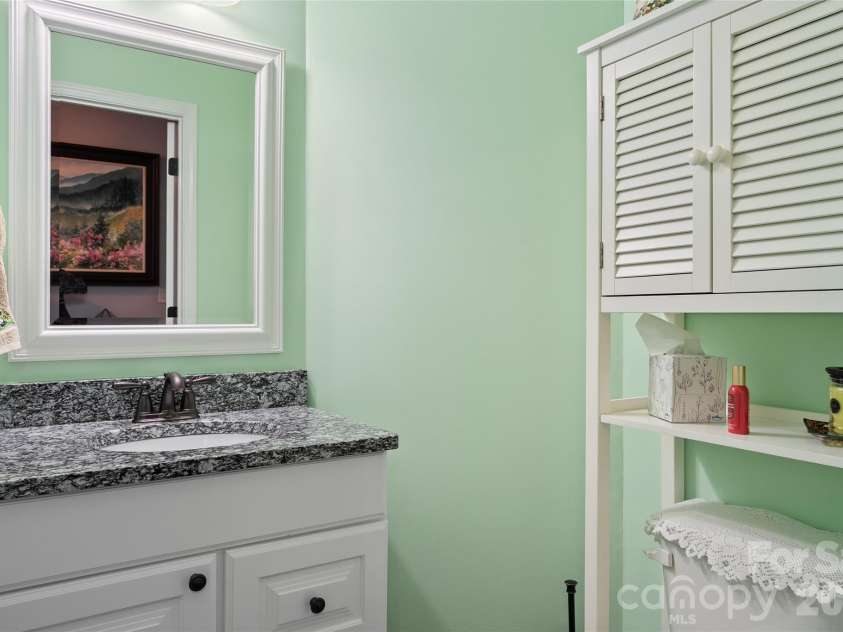 64 Eagle Pointe Way, Flat Rock, NC 28731.  MLS# CAR4408139, YatesRealty ID 41341. 