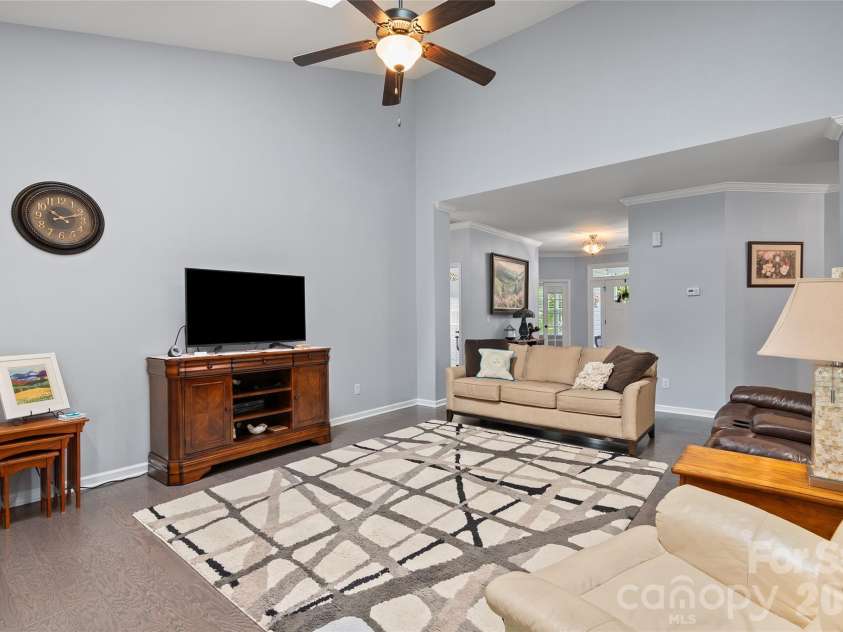 64 Eagle Pointe Way, Flat Rock, NC 28731.  MLS# CAR4408139, YatesRealty ID 41341. 