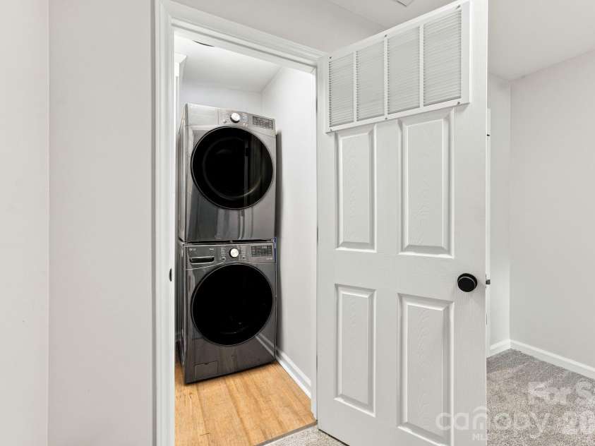 1450 Old Coach Road, Kernersville, NC 27284.  MLS# CAR4408198, YatesRealty ID 41342. 