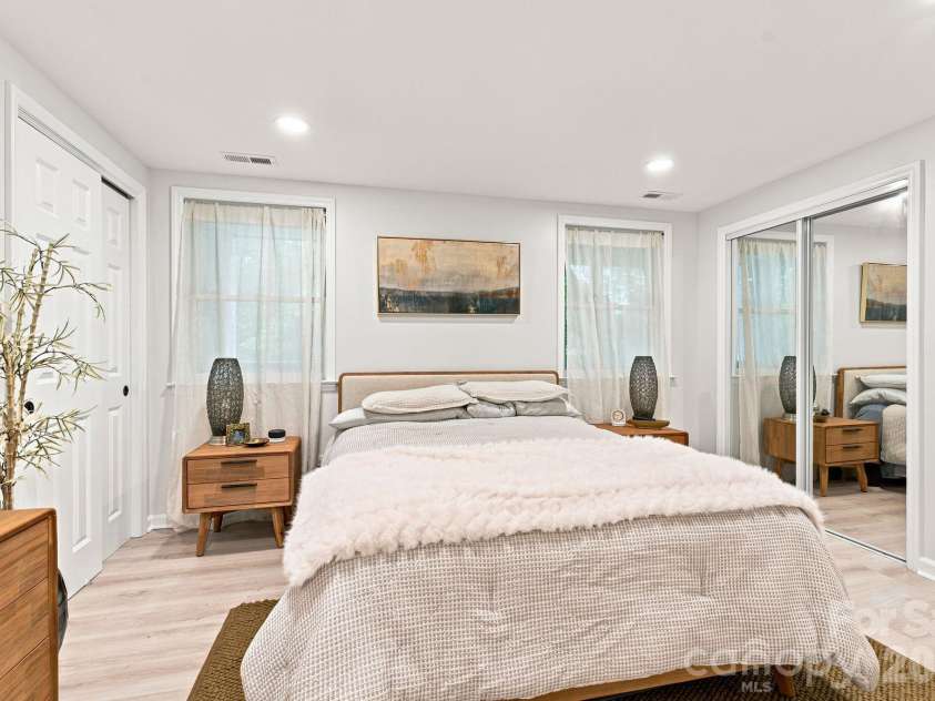 1450 Old Coach Road, Kernersville, NC 27284.  MLS# CAR4408198, YatesRealty ID 41342. 