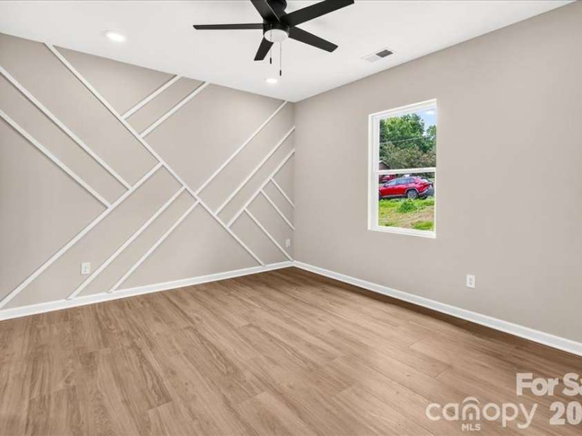 126 Aspen Street, Yadkinville, NC 27055.  MLS# CAR4417887, YatesRealty ID 41343. 