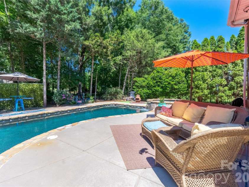 211 Alnwick Lane, Waxhaw, NC 28173.  MLS# CAR4394818, YatesRealty ID 41344. 