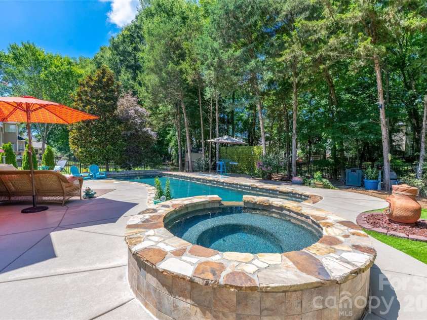 211 Alnwick Lane, Waxhaw, NC 28173.  MLS# CAR4394818, YatesRealty ID 41344. 
