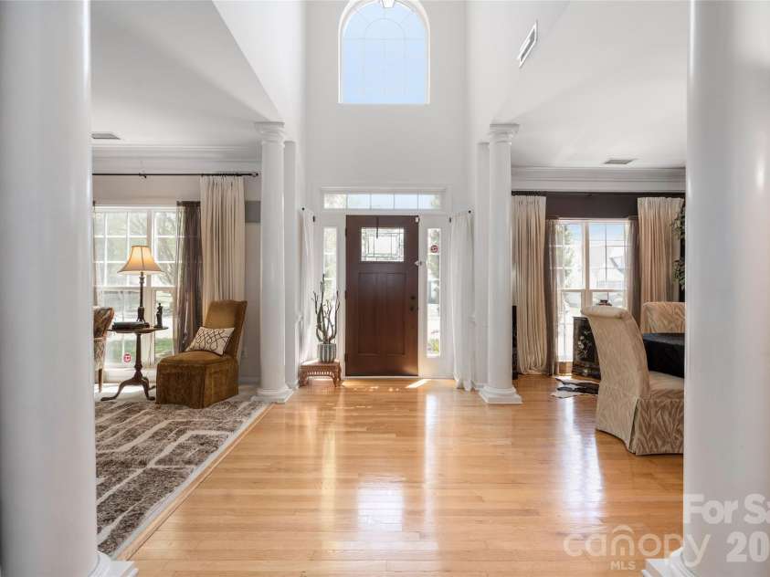 211 Alnwick Lane, Waxhaw, NC 28173.  MLS# CAR4394818, YatesRealty ID 41344. 
