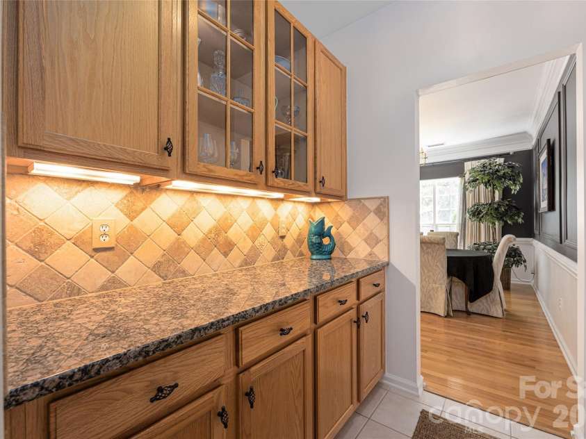 211 Alnwick Lane, Waxhaw, NC 28173.  MLS# CAR4394818, YatesRealty ID 41344. 