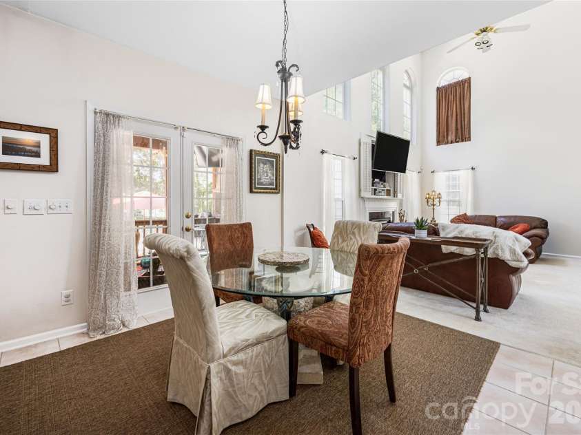 211 Alnwick Lane, Waxhaw, NC 28173.  MLS# CAR4394818, YatesRealty ID 41344. 