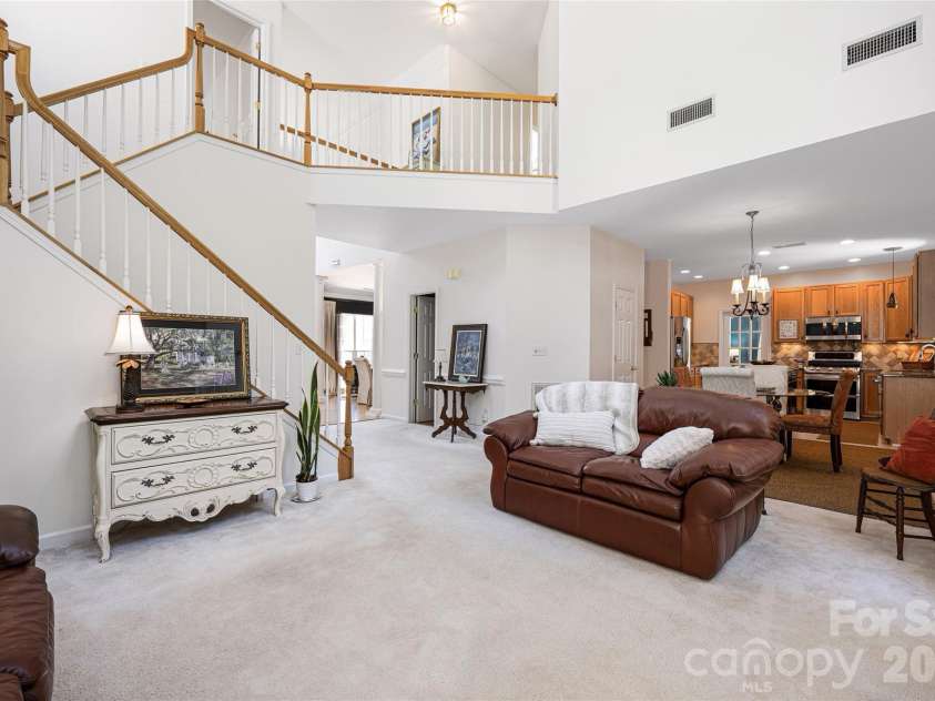 211 Alnwick Lane, Waxhaw, NC 28173.  MLS# CAR4394818, YatesRealty ID 41344. 