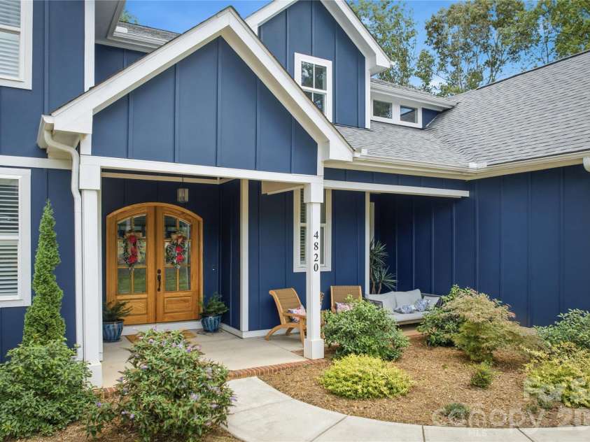 4820 Glen Hollow Lane, Hickory, NC 28601.  MLS# CAR4406344, YatesRealty ID 41347. 