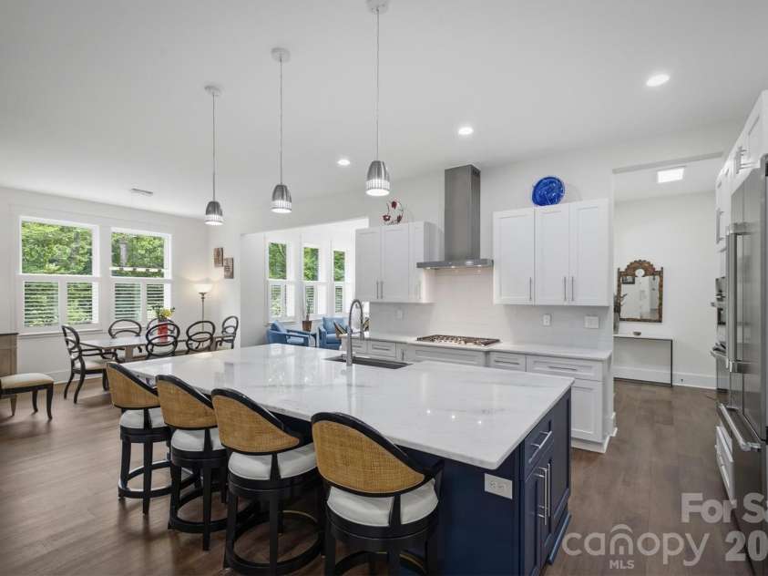 4820 Glen Hollow Lane, Hickory, NC 28601.  MLS# CAR4406344, YatesRealty ID 41347. 