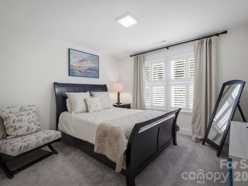 4820 Glen Hollow Lane, Hickory, NC 28601.  MLS# CAR4406344, YatesRealty ID 41347. 