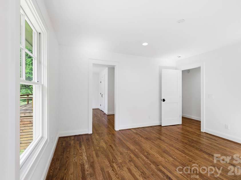 316 Big Raven Lane, Saluda, NC 28773.  MLS# CAR4374853, YatesRealty ID 41348. 