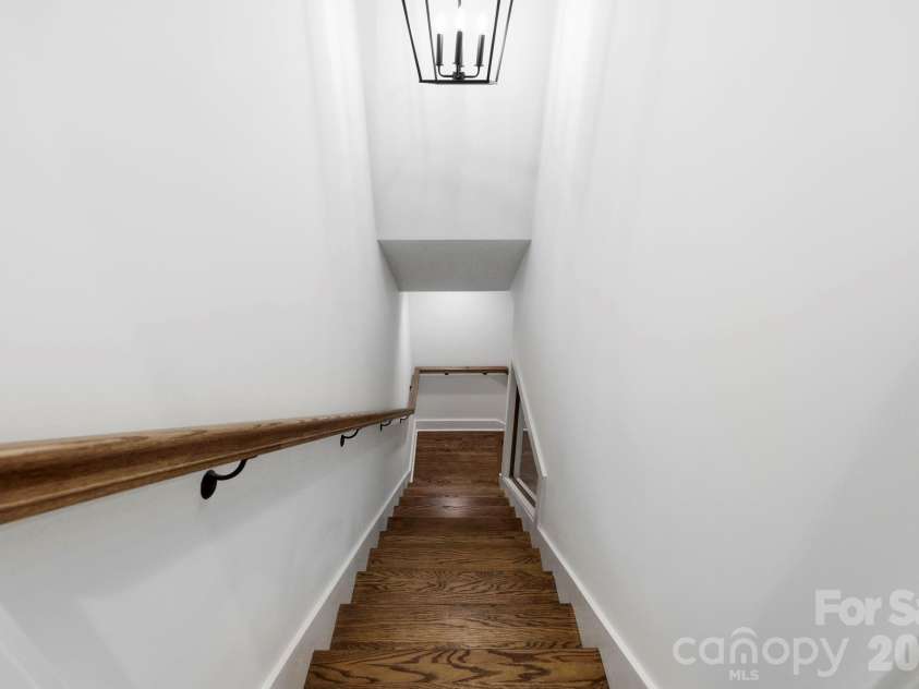 316 Big Raven Lane, Saluda, NC 28773.  MLS# CAR4374853, YatesRealty ID 41348. 