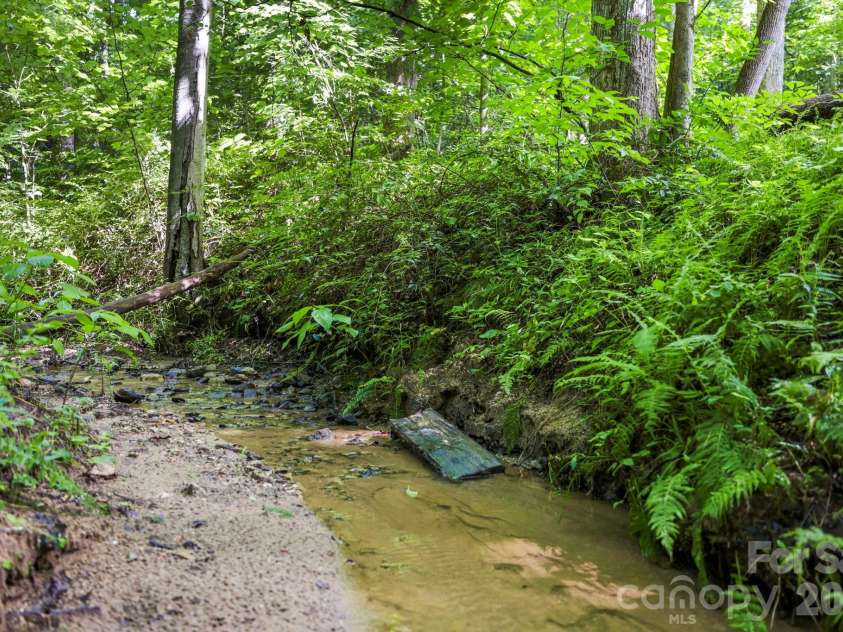 316 Big Raven Lane, Saluda, NC 28773.  MLS# CAR4374853, YatesRealty ID 41348. 