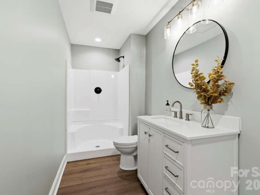 316 Big Raven Lane, Saluda, NC 28773.  MLS# CAR4374853, YatesRealty ID 41348. Lower bath