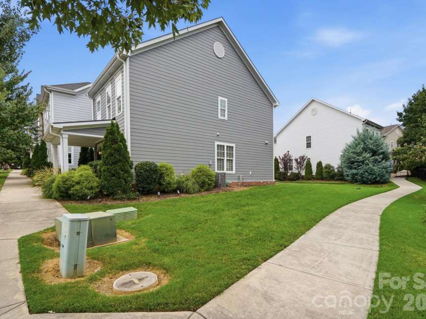 9406 Kings Parade Boulevard, Charlotte, NC 28273.  MLS# CAR4410774, YatesRealty ID 41349. Corner home View