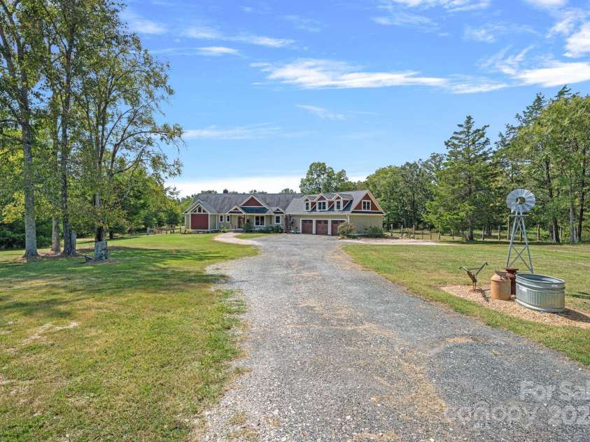 5510 Hoodtown Road, Sharon, SC 29742.  MLS# CAR4182938, YatesRealty ID 4135. 