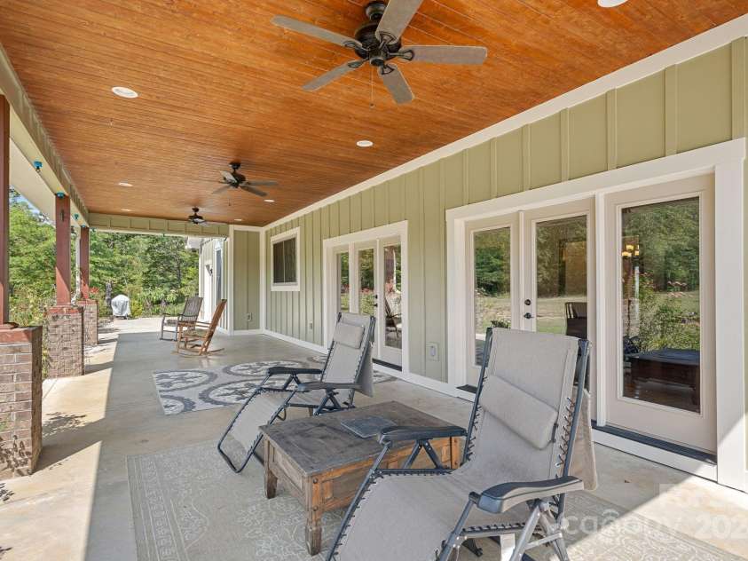 5510 Hoodtown Road, Sharon, SC 29742.  MLS# CAR4182938, YatesRealty ID 4135. 