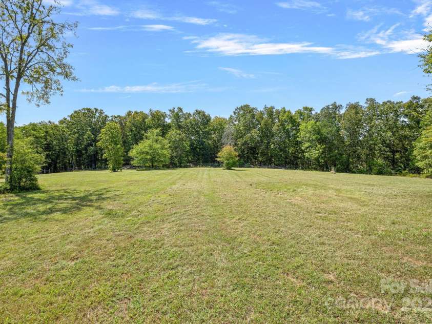 5510 Hoodtown Road, Sharon, SC 29742.  MLS# CAR4182938, YatesRealty ID 4135. 