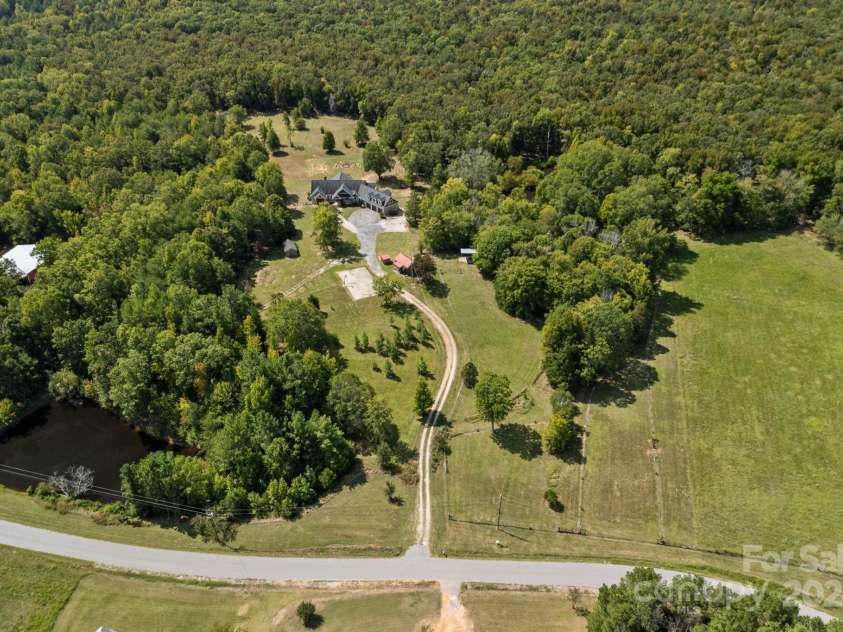 5510 Hoodtown Road, Sharon, SC 29742.  MLS# CAR4182938, YatesRealty ID 4135. 